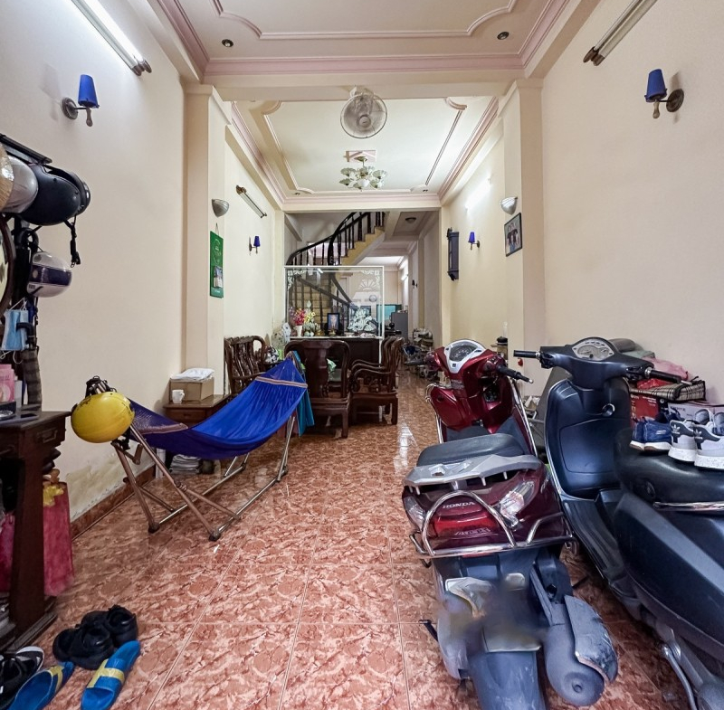 BAN NHA PHU NHUAN NHIEU TU (5)