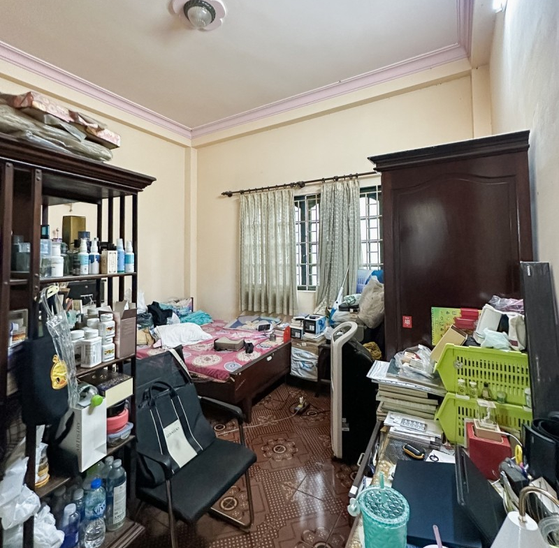 BAN NHA PHU NHUAN NHIEU TU (8)