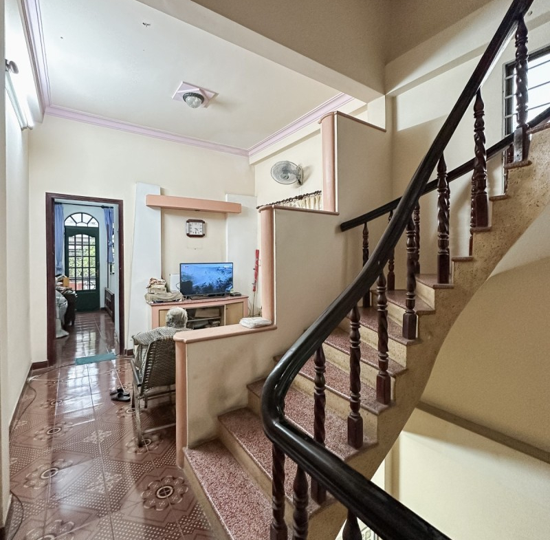 BAN NHA PHU NHUAN NHIEU TU (9)