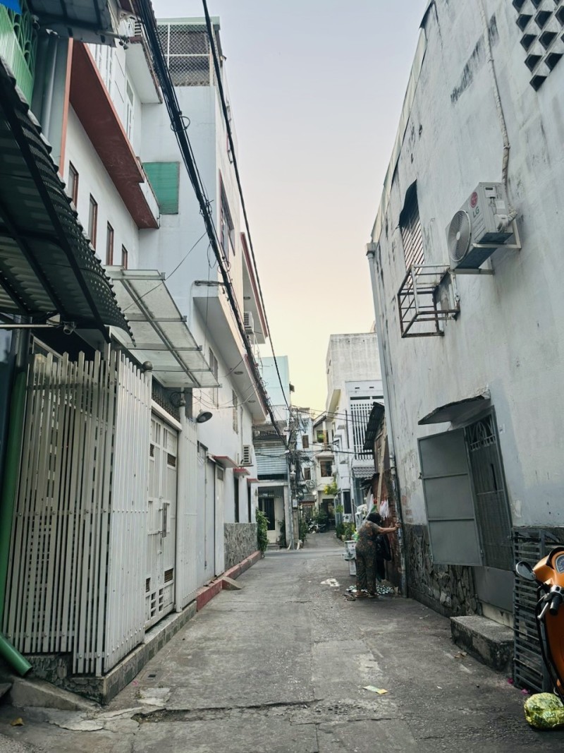 BAN NHA TAN BINH PHAM VAN HAI (1)