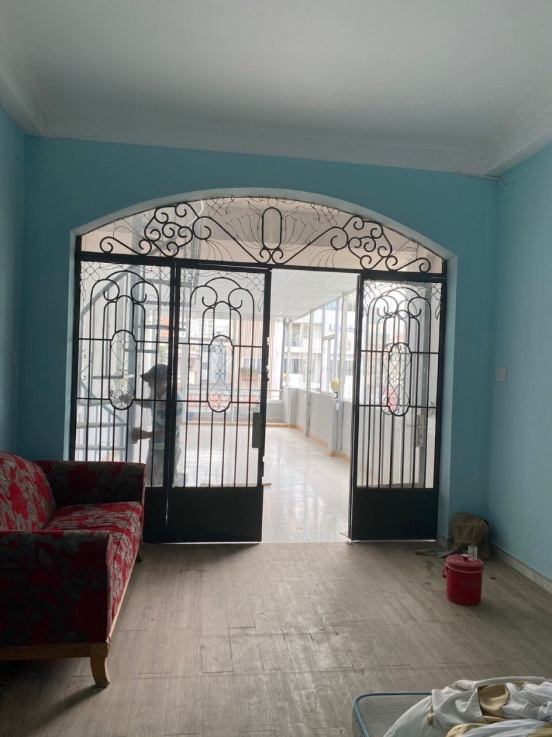 Nha mat tien Cong Hoa ban gap gia tot 0