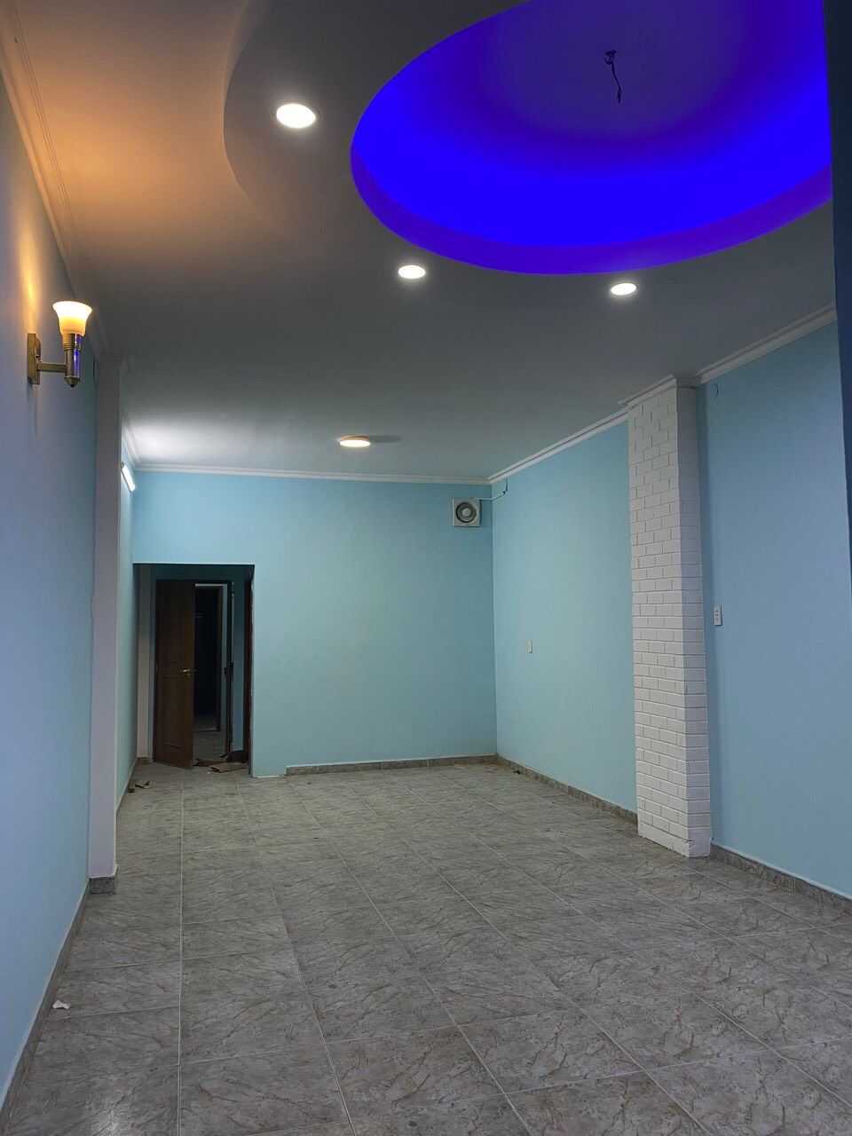 Nha mat tien Cong Hoa ban gap gia tot 4