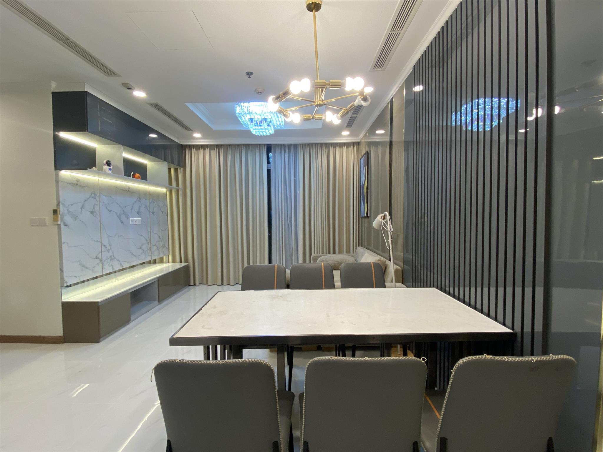 ban-can-ho-vinhomes-central-park-2-phong-ngu-0922196969-3