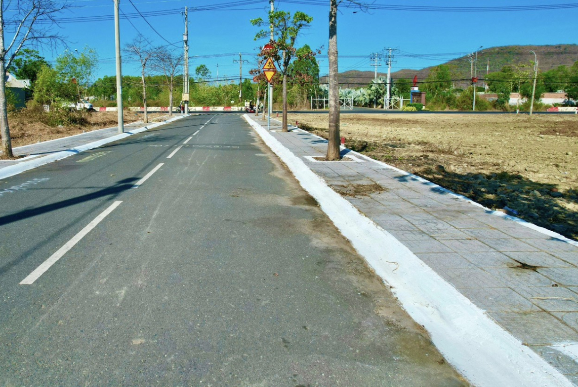 ban-dat-mt-duong-44a