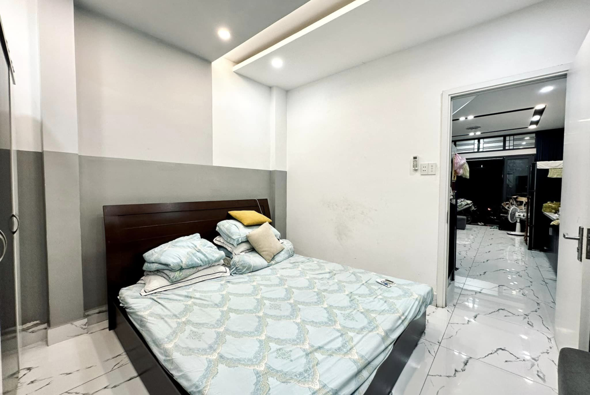 ban-nha-mat-tien-nguyen-tieu-la (2)