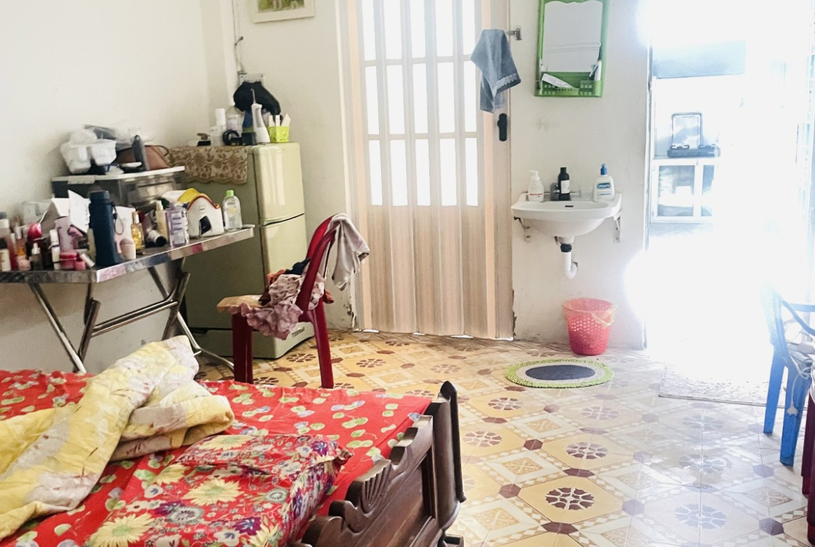 ban-nha-quan-10-duong-dien-bien-phu-gia-11ty-hem-xe-hoi