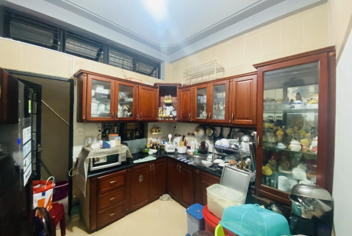 ban-nha-quan-tan-binh-duong-pham-van-hai-gia-tot