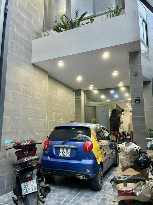 e3e9a65829b1465c1caf504d6d7e477b