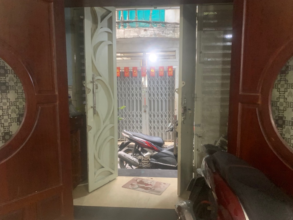 iny-A97931E3-luxyigmo_9_luxyigqq