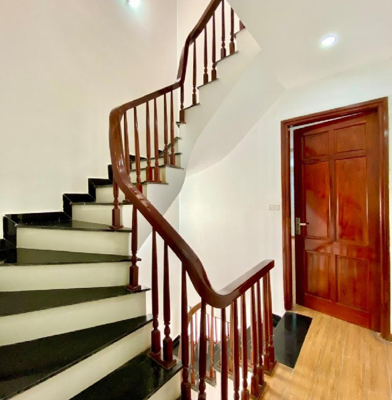 ivk-D2C222B4-lwf5rve2_9_lwf5rvit