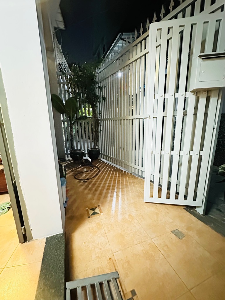 jvn-3F7A3368-lutr1971_3_lutr198n