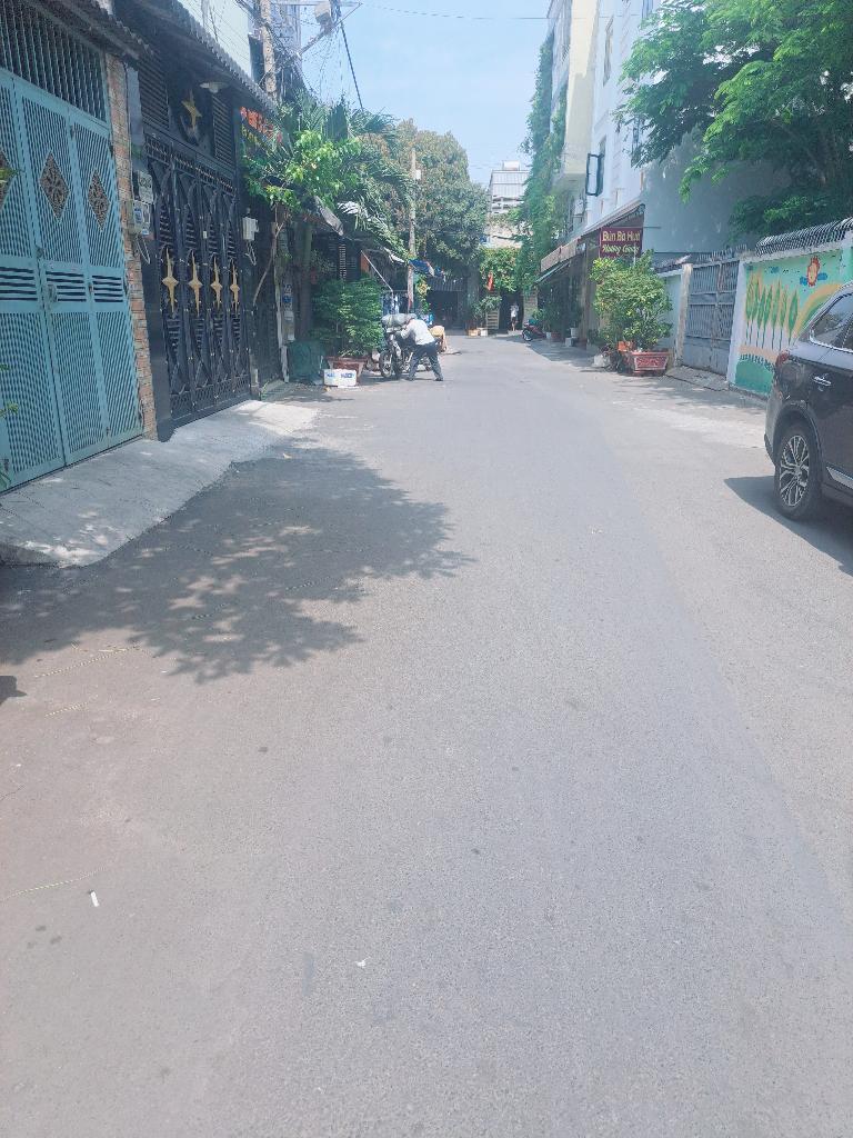 kkm-7965FEFB-luaook1e_12_luaook9y