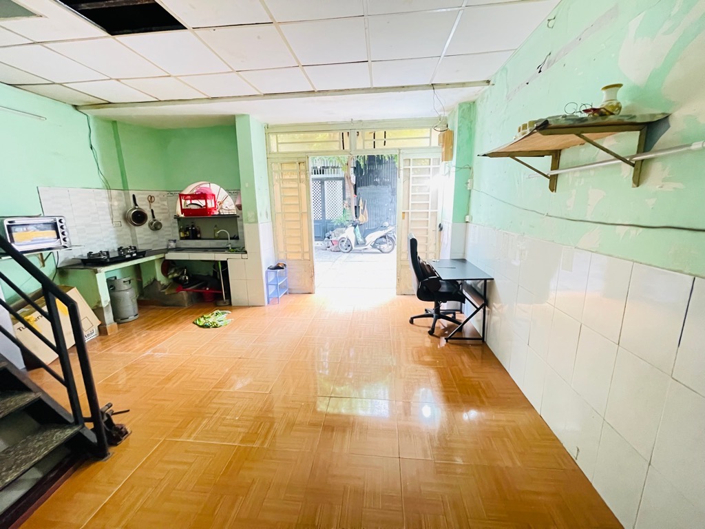 yq5-3853D803-lv7gglc4_3_lv7ggle9