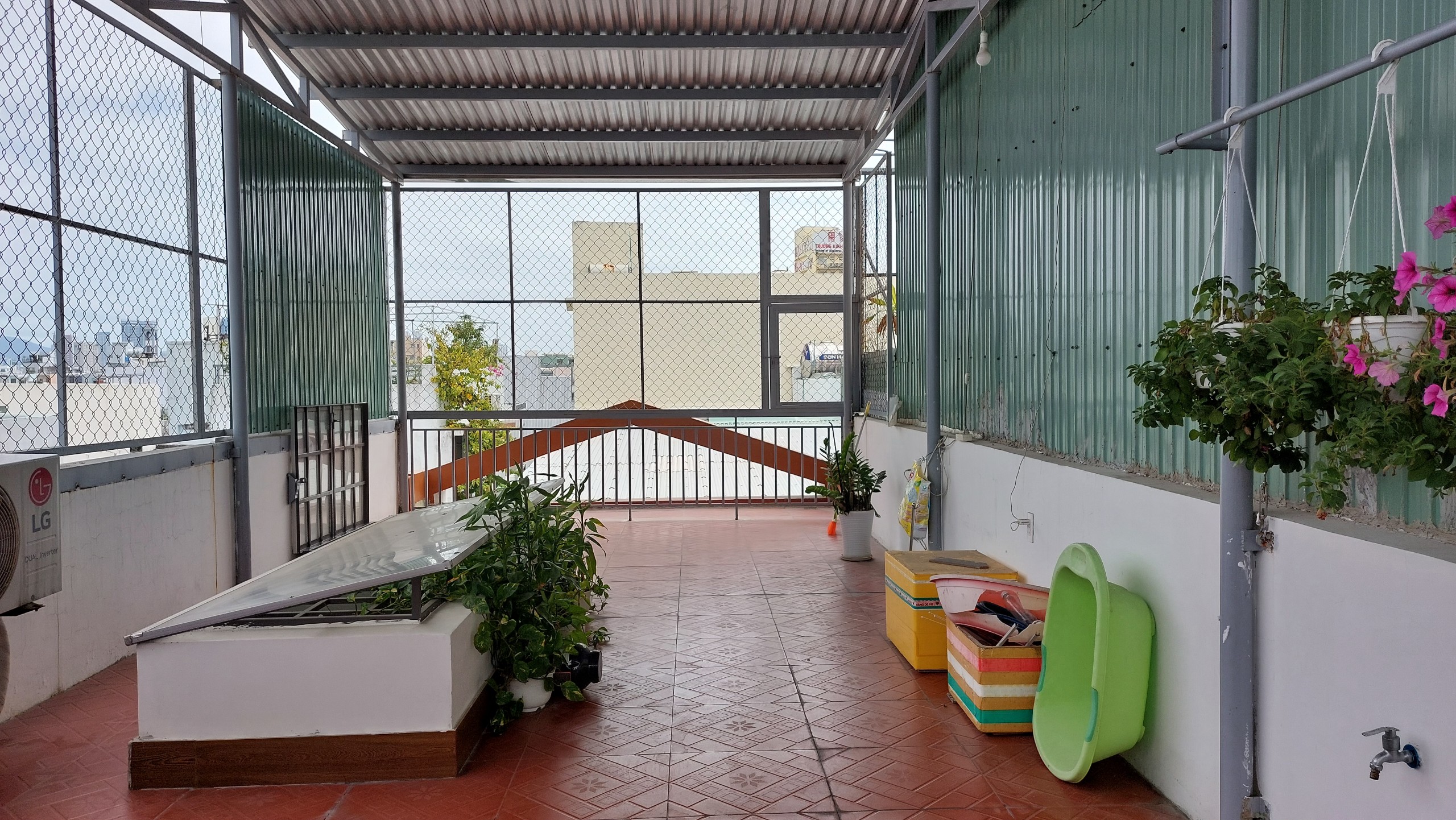 z5212571177225_996df062392f448c5364d8e6213a3bfb