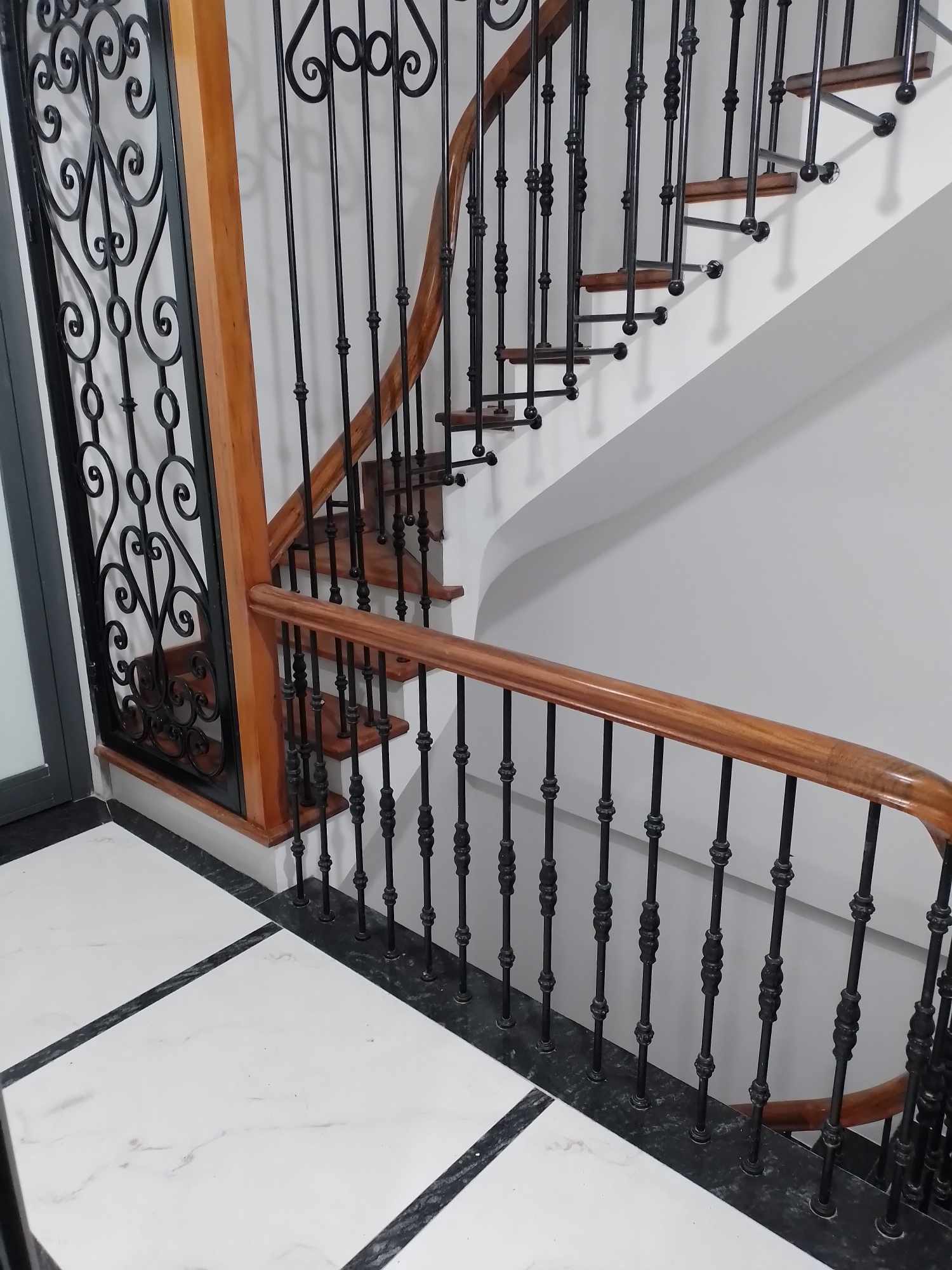 z5247873901998_3c8ce753826b7ceaeef579f3664e5aa5