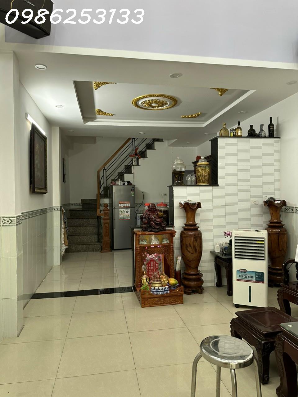 z5250563098205_b89c77e528e39840cd331e356ab870fe