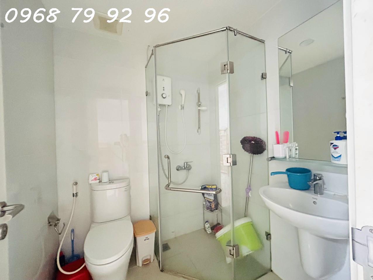 z5353258869810_37a2f32cdee25016afd763dc4454554f