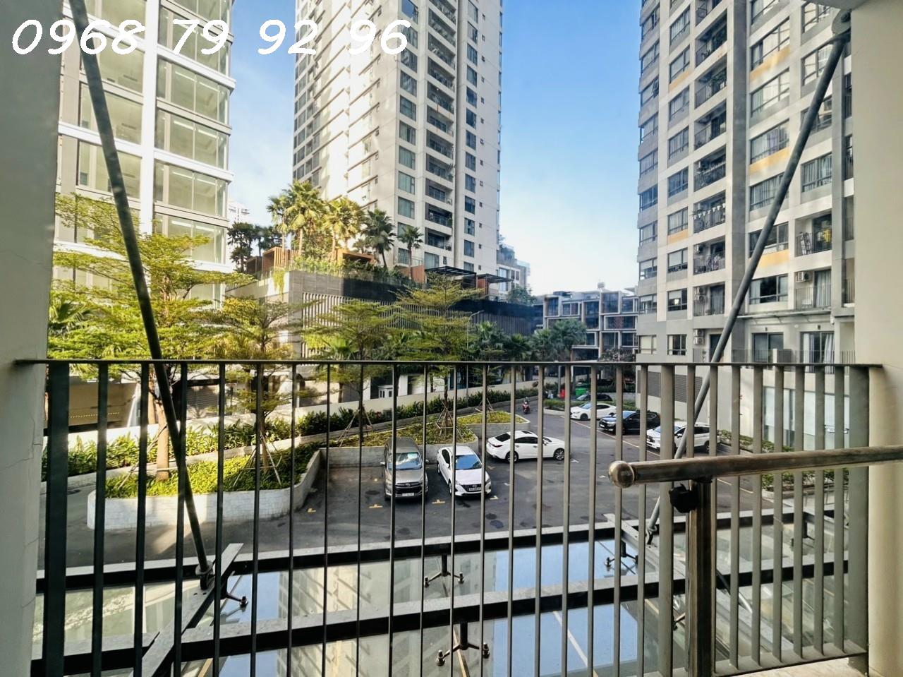 z5353259121677_422d091c621142e6fe78493cb939a887