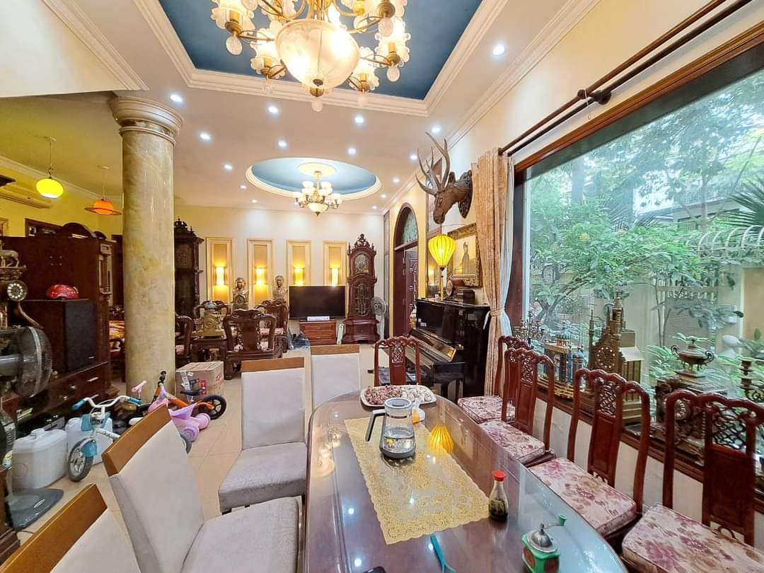 z5358455135365_b8f7060ff0b4435327661eb9e05d9499