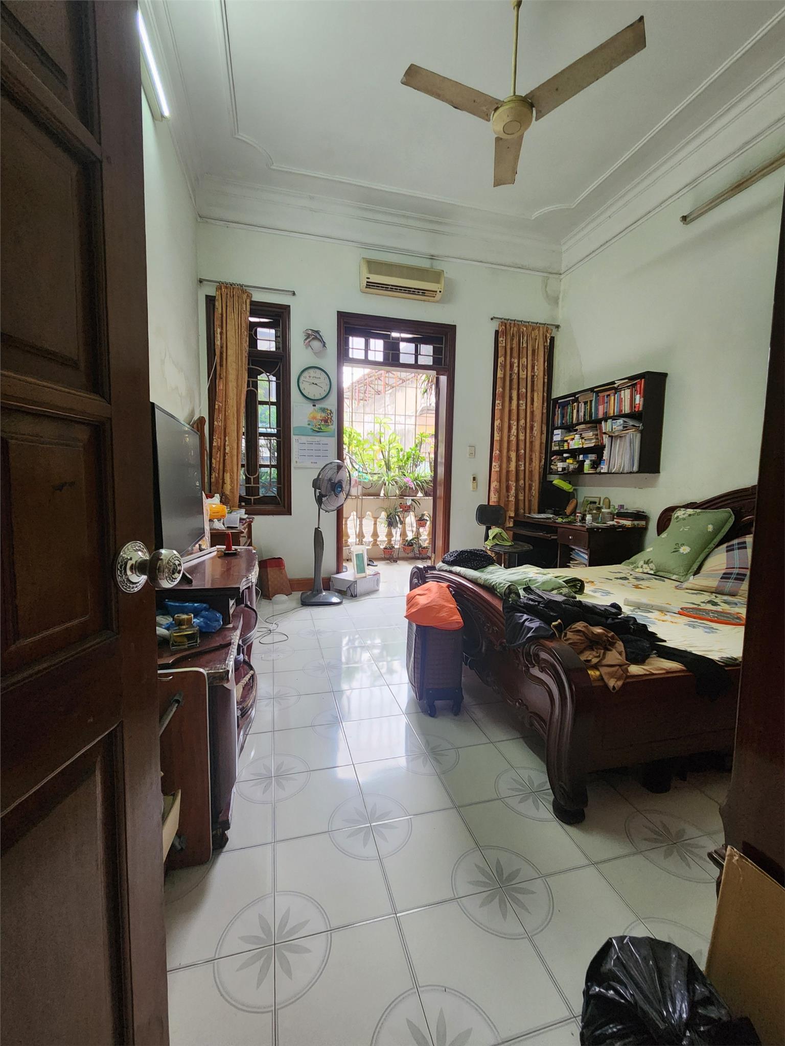 z5372709603346_9e4d6ef10bd677564070d6b0672901ec