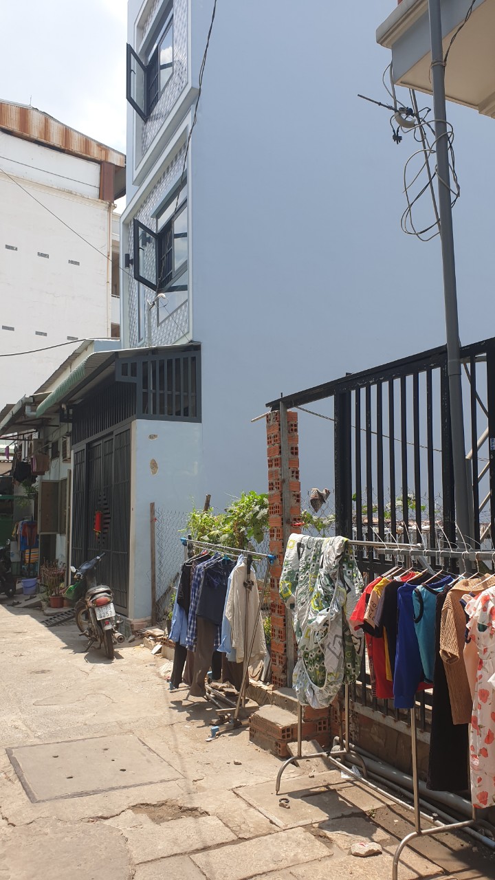 z5398420929851_9c2021fed74078cf66cdfb4a36e875c9