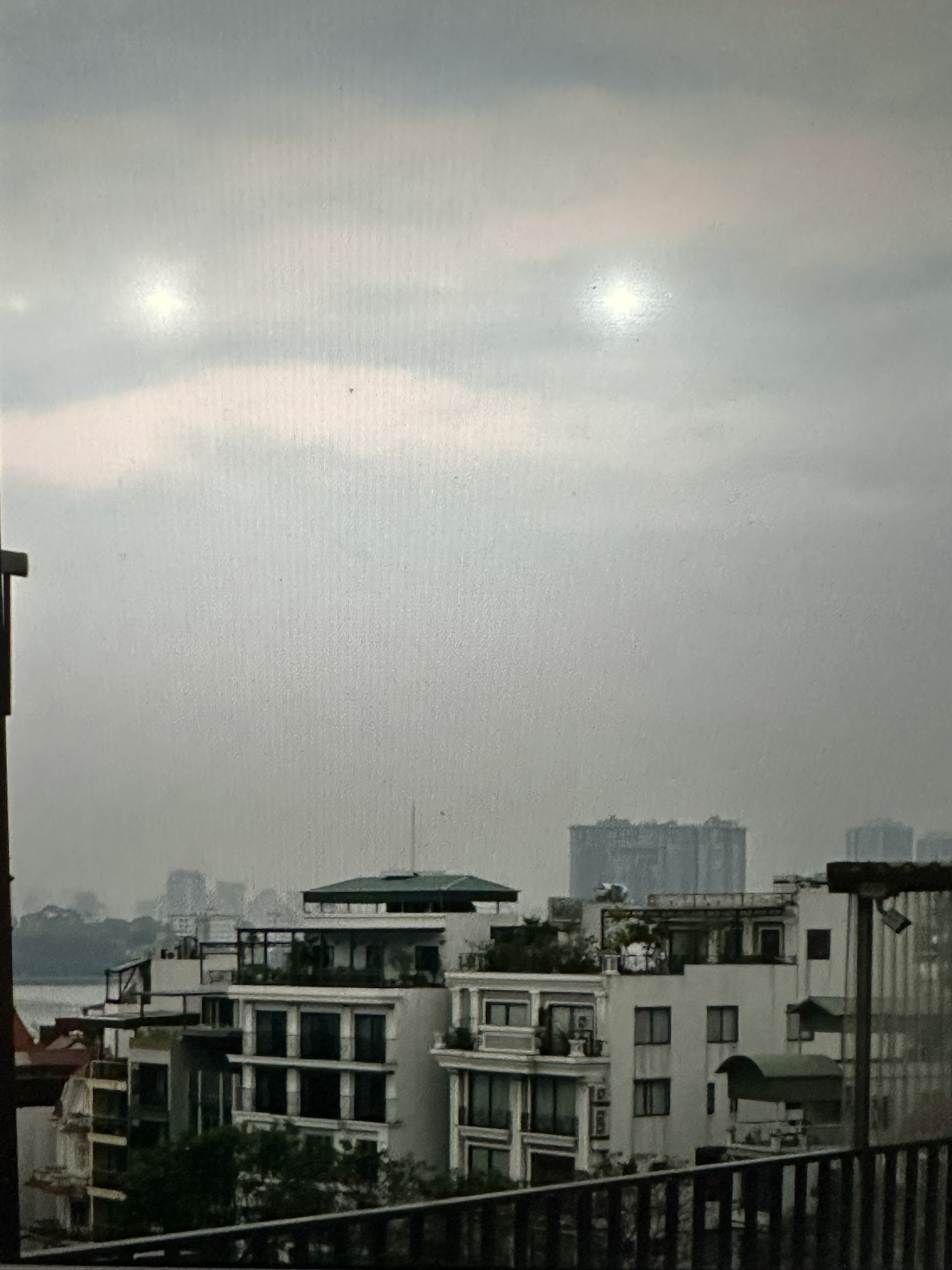 z5406417486761_272db81374e86609cbaac8829583a682