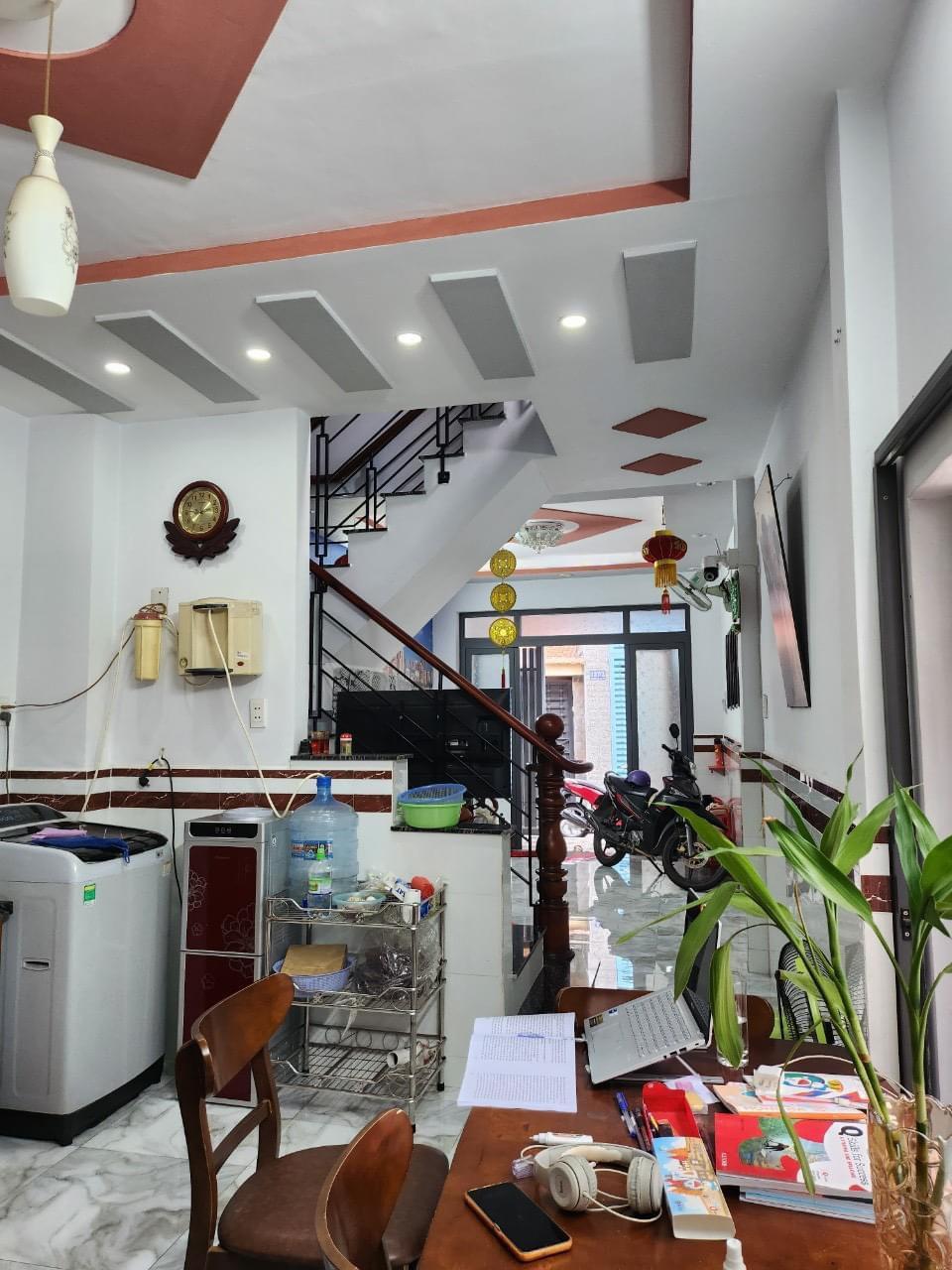 z5407073708757_471853fd35304df06f27ff1164fa2a0f