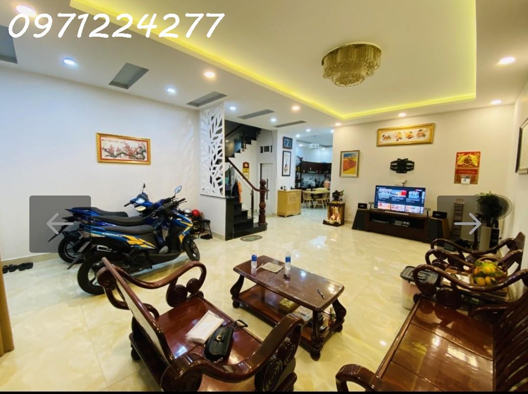 z5407745243783_33356578e96967f895efe89308ce83a6