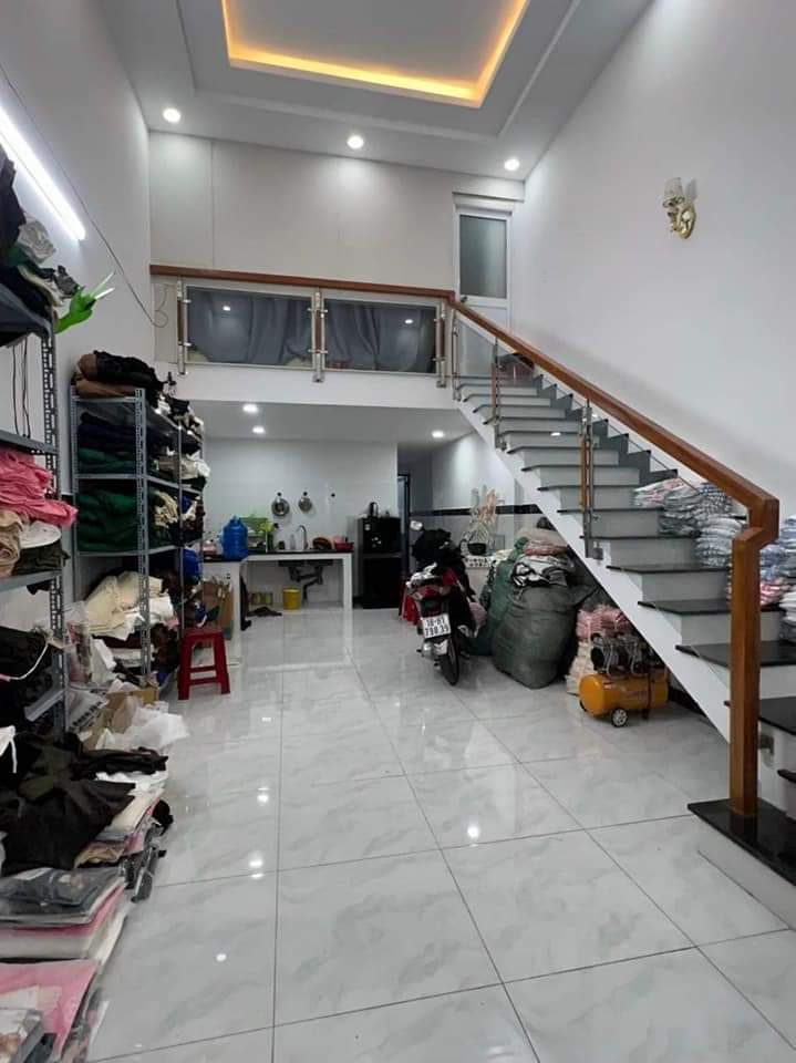 z5412704747930_6728072280b12b3851e2dc4cf5ca214b