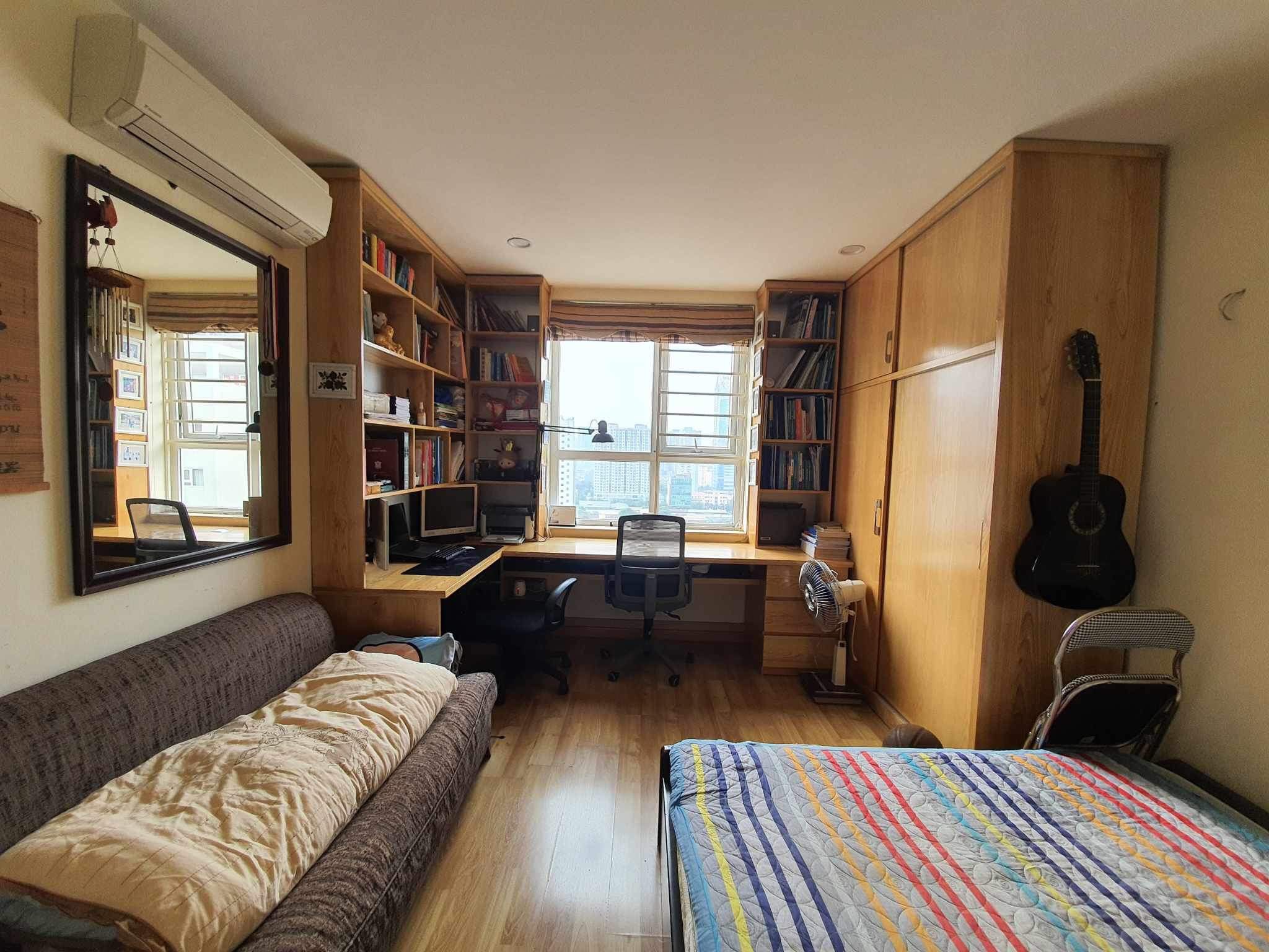 z5423411133930_21e7642070a31e1f36fa938838e9eb5f