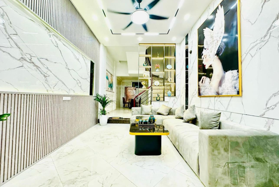 z5424157163291_c5cda77fec51f2f4b275c21c4528b355