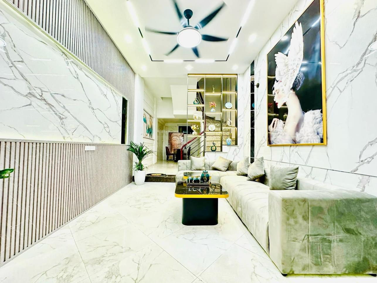 z5424157163291_c5cda77fec51f2f4b275c21c4528b355