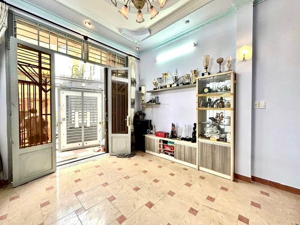 z5428318832969_455891b8b46921e76b91939c0a6a43ed