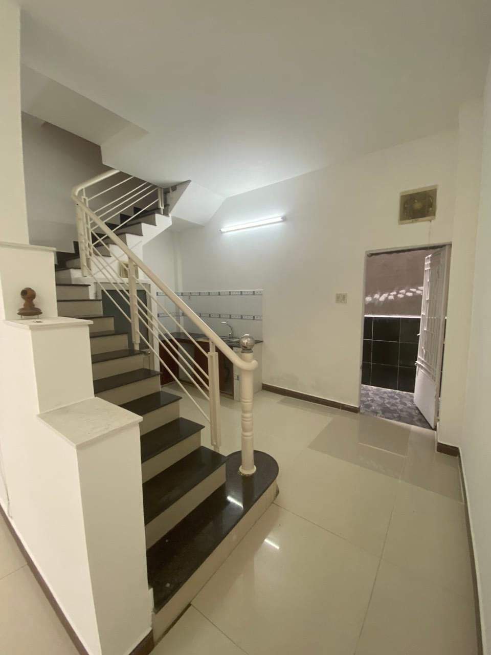 z5435337221033_e7e7cc4bfa33e67596faf0f7c4a41c60