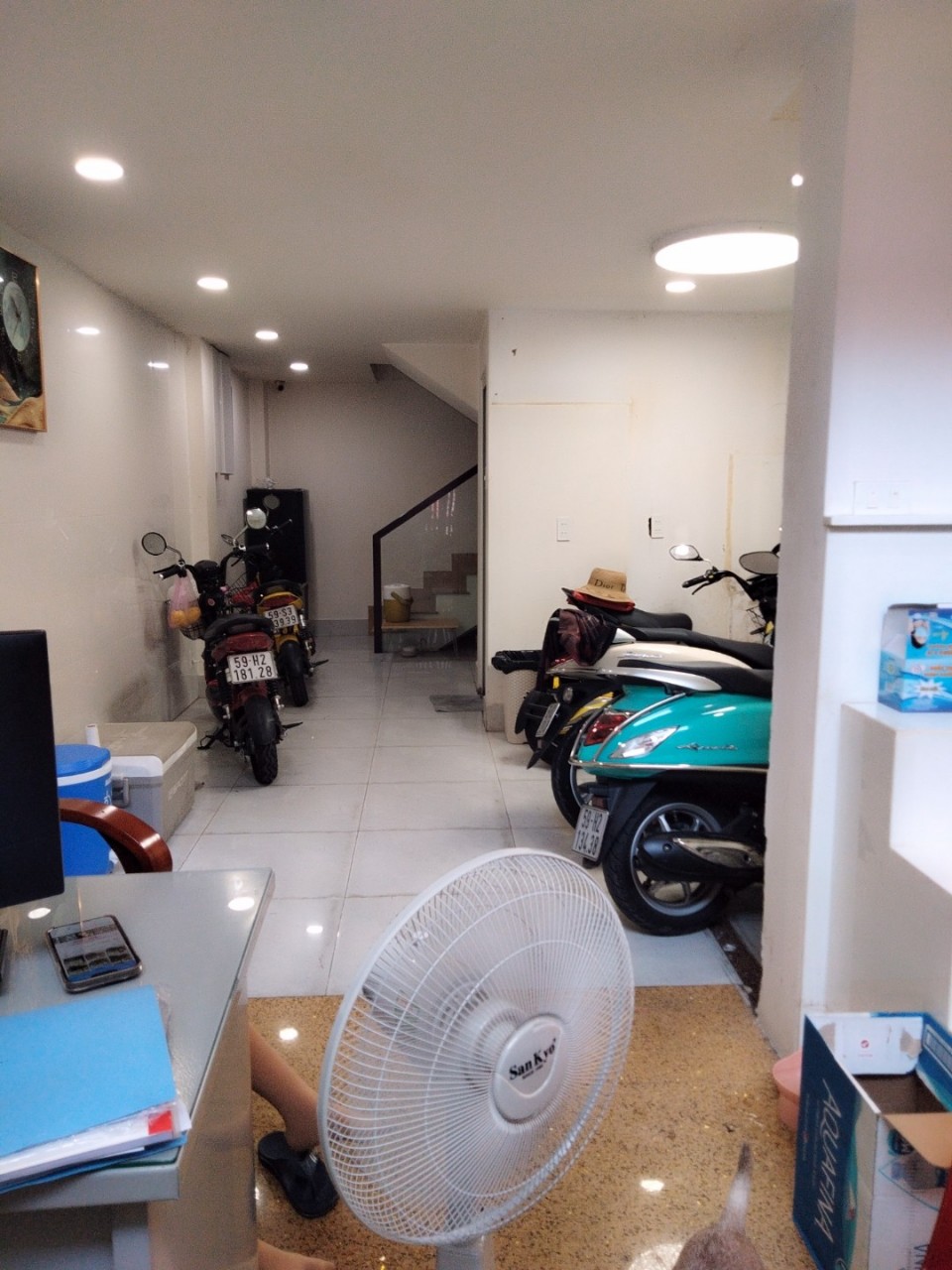 z5437444887186_104b934c8c480e068e8e7d4f49a71866