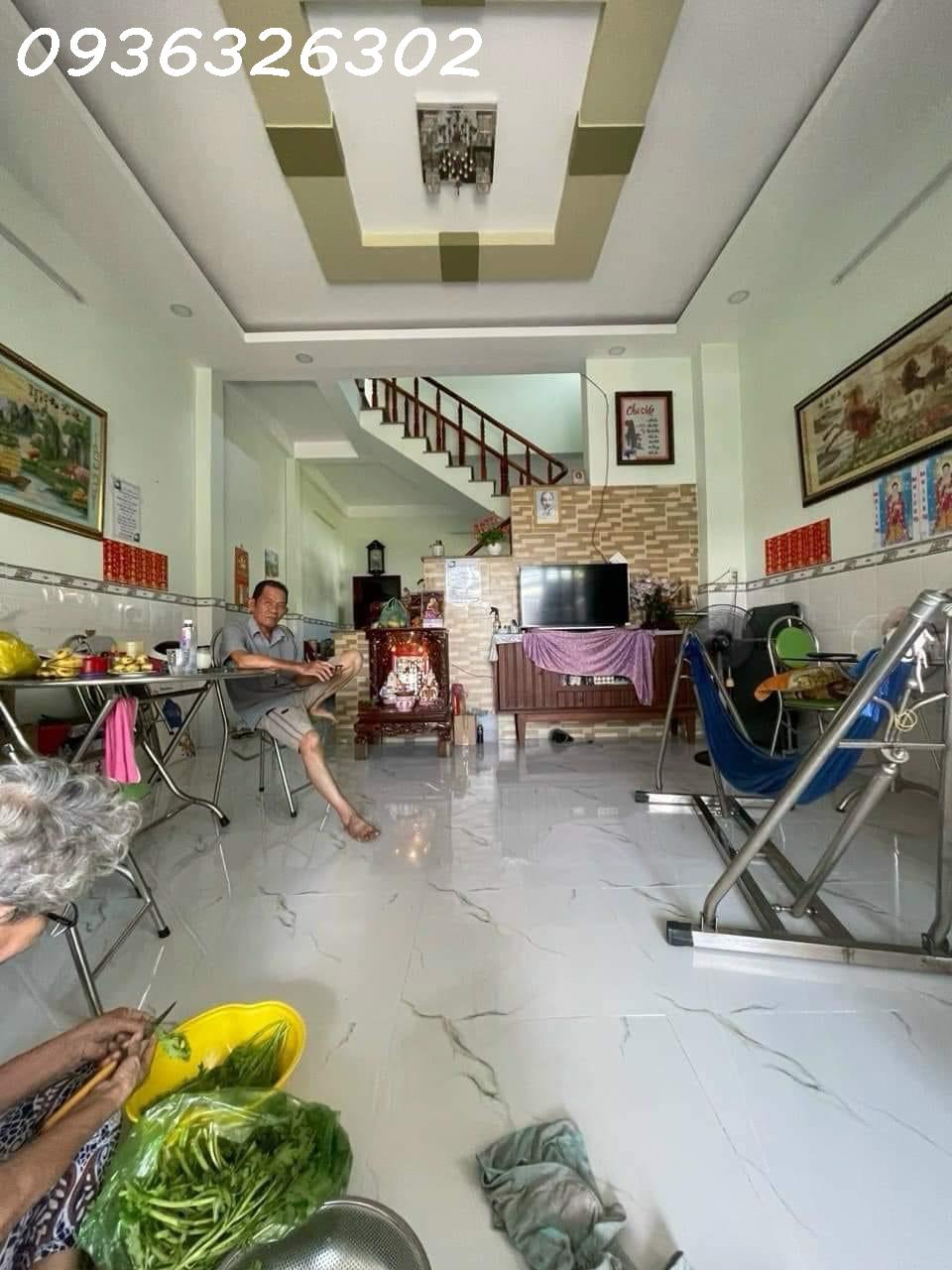 z5442777840069_a40380c0a6c04c582f61160dd60f0874