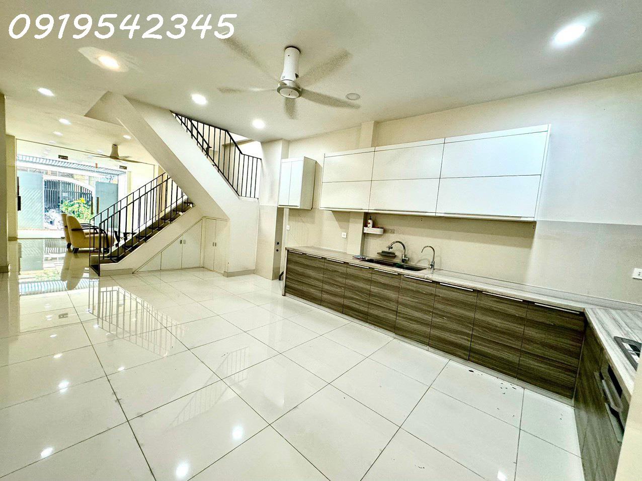 z5443200104788_0fd306ac632b55080fda04a72cc312ce