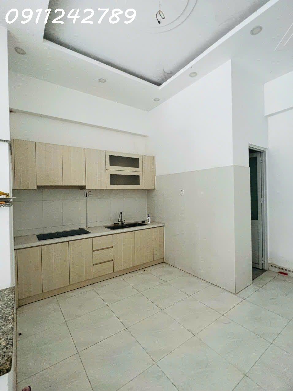 z5444361632995_7adc268867639c913edb99a2ee931024