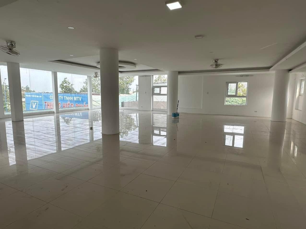 z5445628303439_95f49f84bcc23437fb4adebd9725e8ec