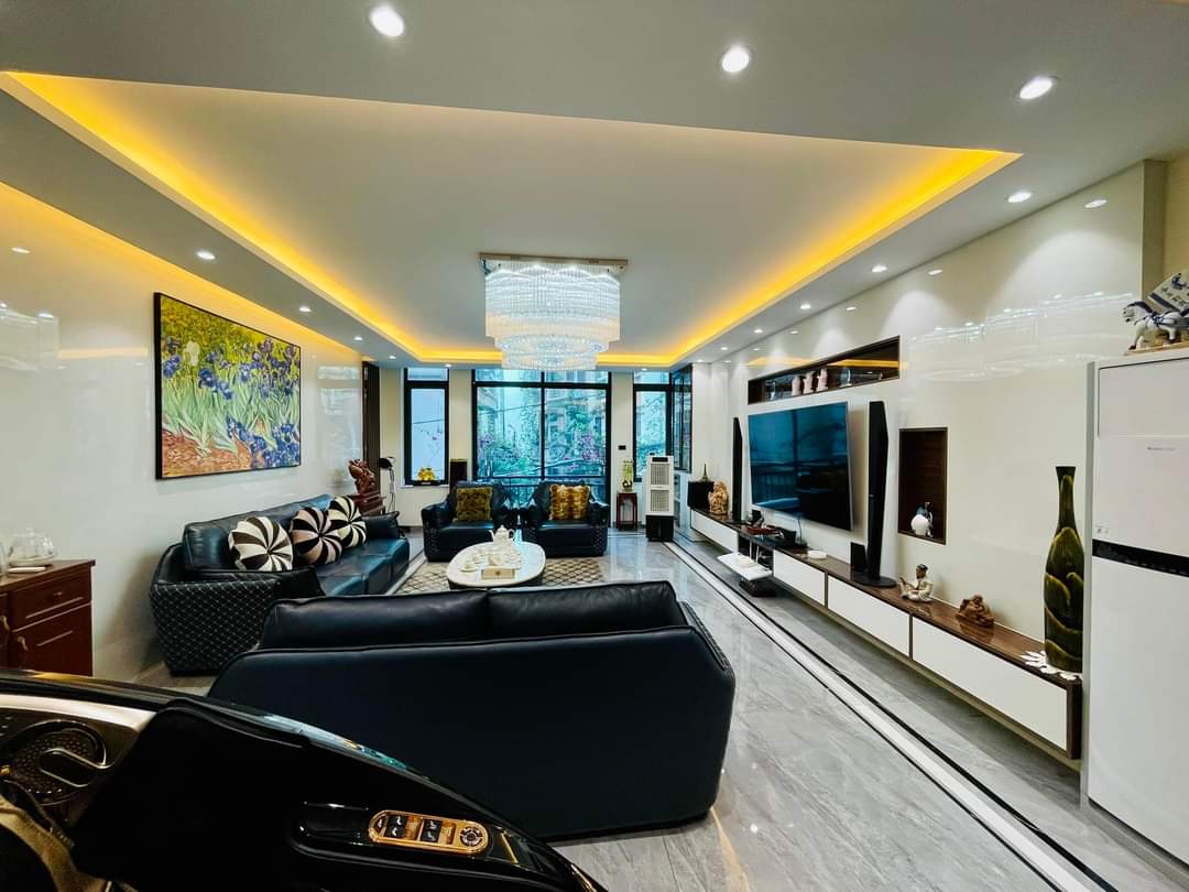 z5446012990575_79a1777589ca2448a60c1704fe6593f4