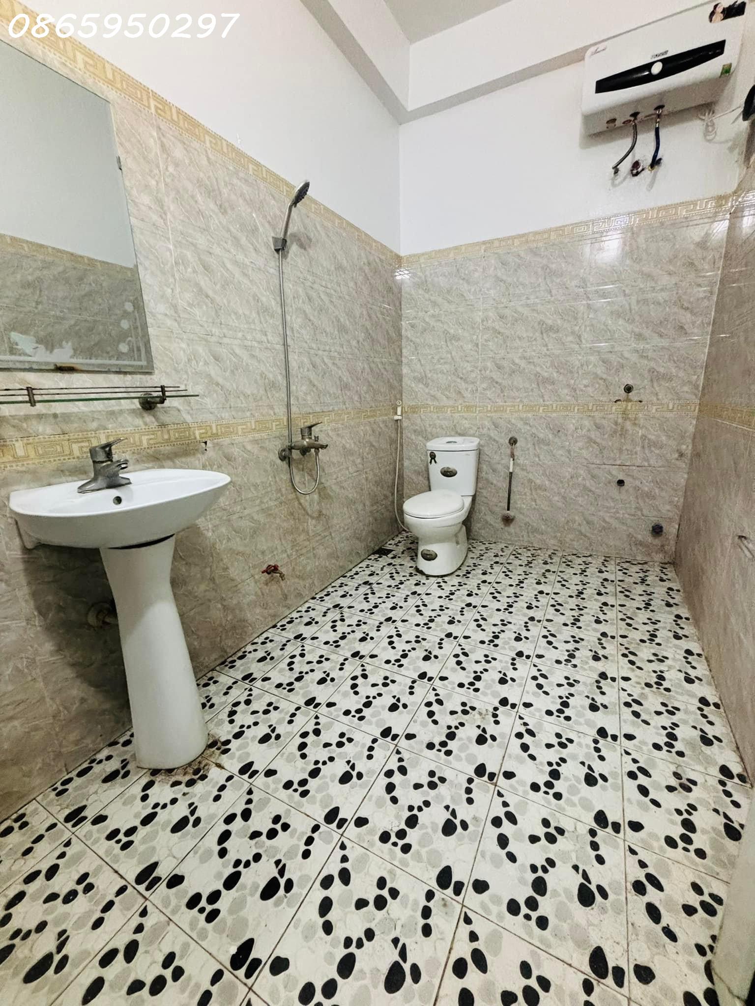 z5458734968425_e3e84c600c1b3a6766b32109f10408d6