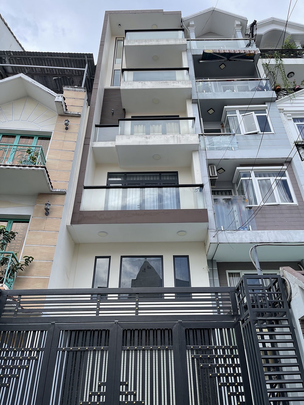 z5458899164010_28967e889bf3d4d0779d4a36f72ce671