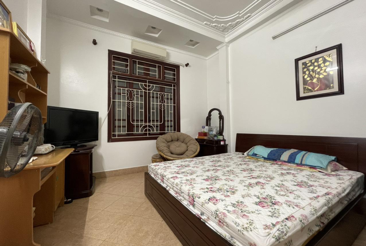 z5460962661099_11074387025cf6e58f7bd308a2d7d757