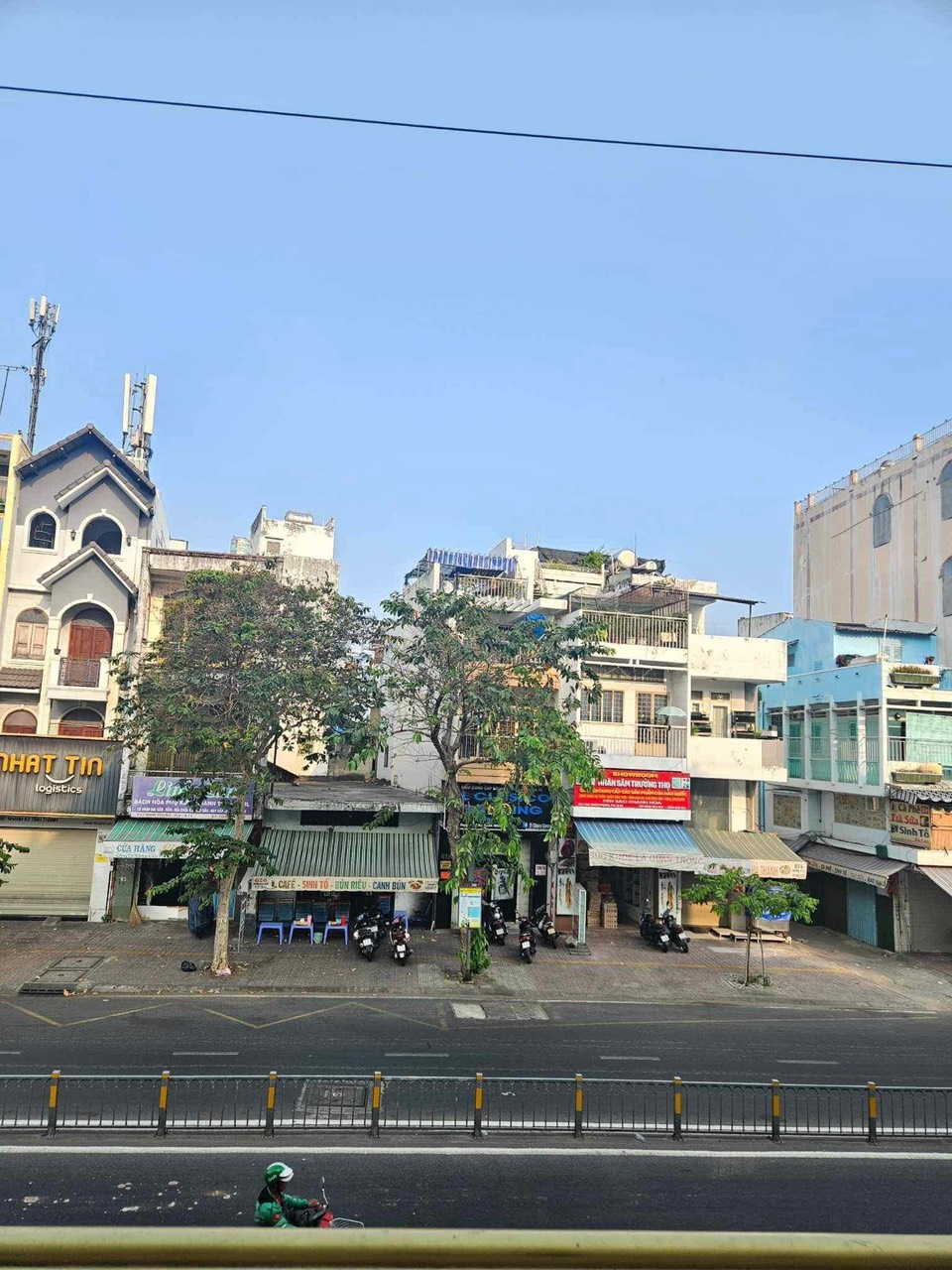 z5474168629875_e0b85b1533f1b772e972f3b1de32e334