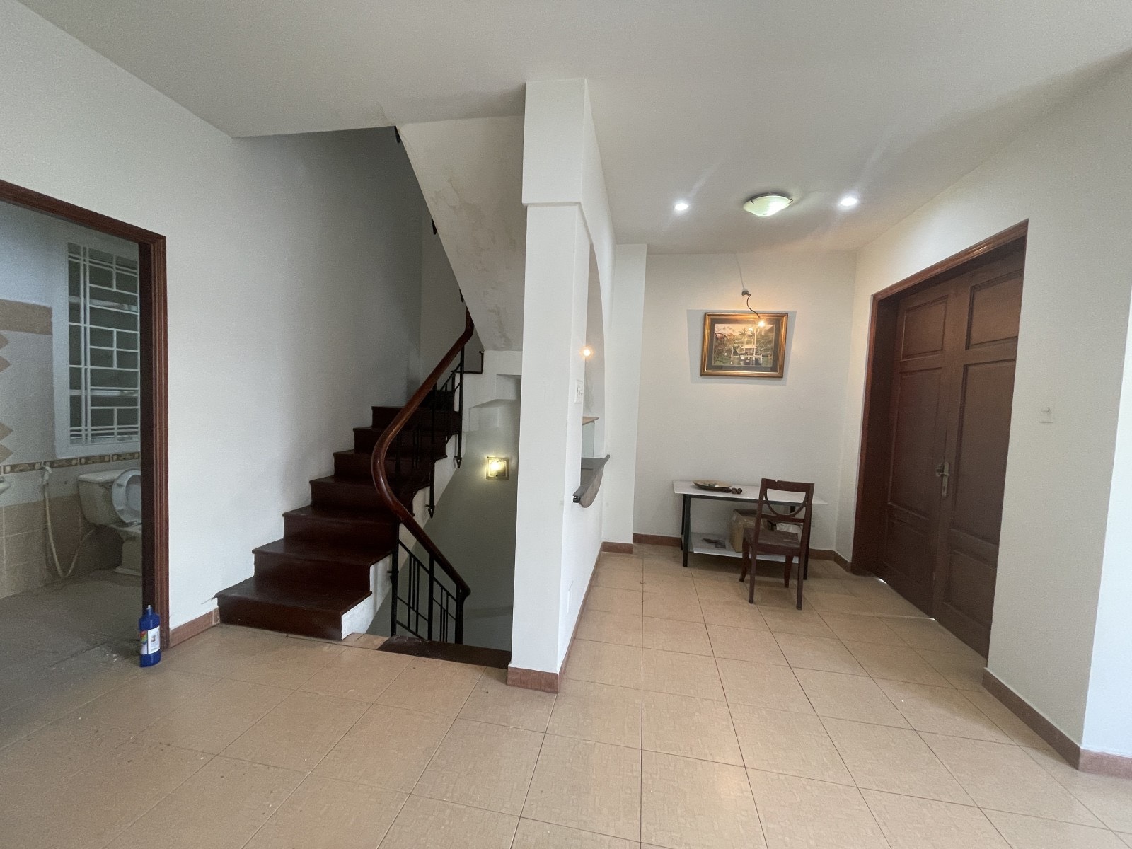 z5474419833772_fdf02c97c66644e48062761319d6e8ea