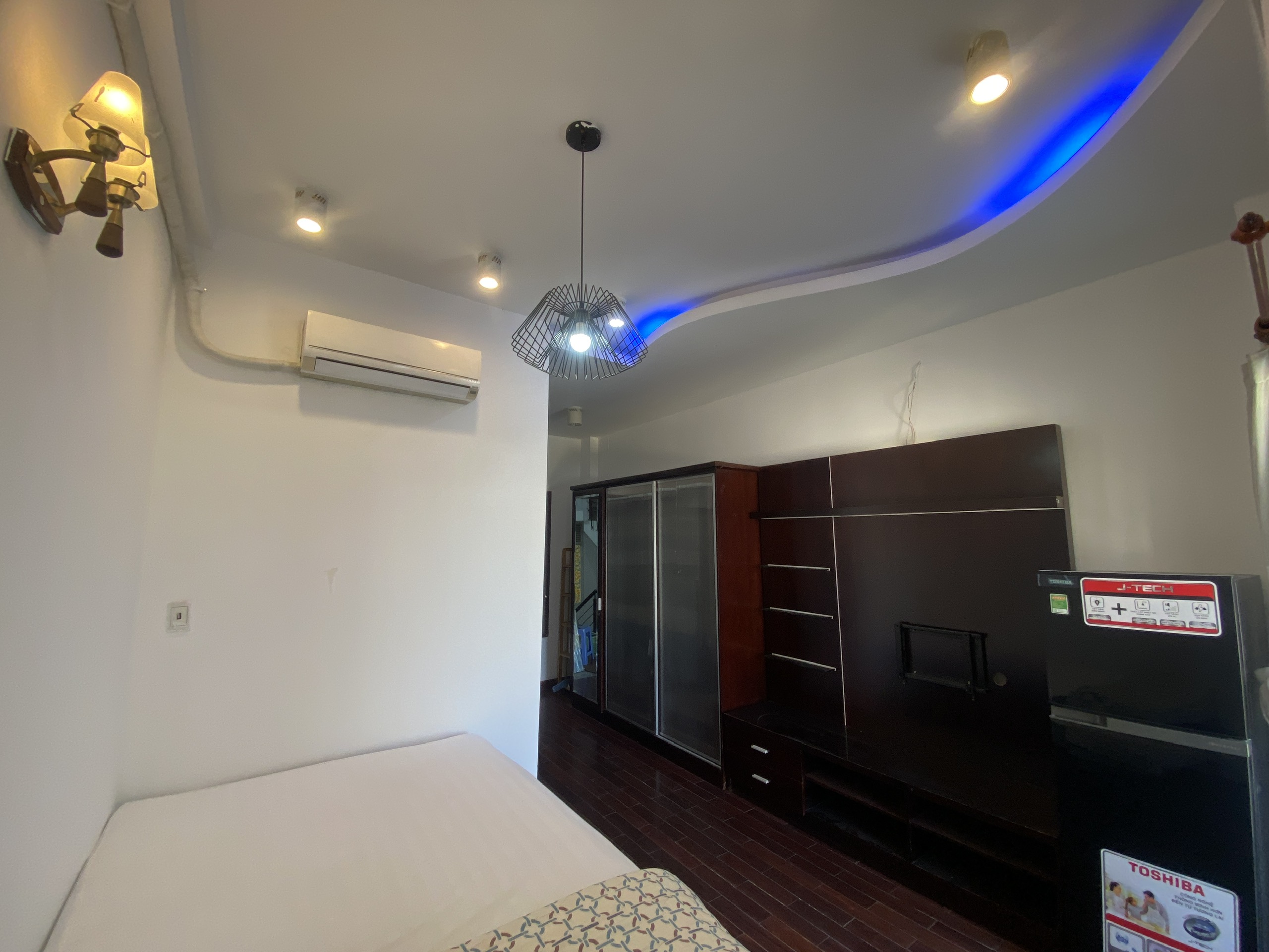 z5478582616962_8a9b0309e439624c6794ac814f5d3c68