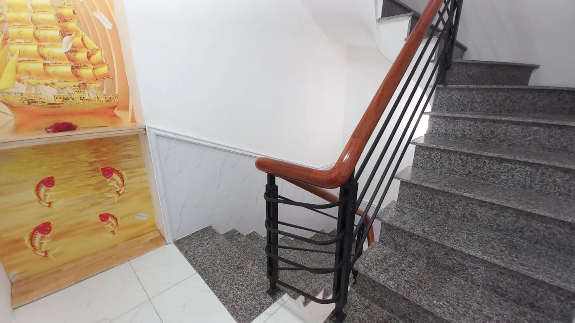 12d891b8-8e5b-5e66-b4e7-73a0c40ccb2a