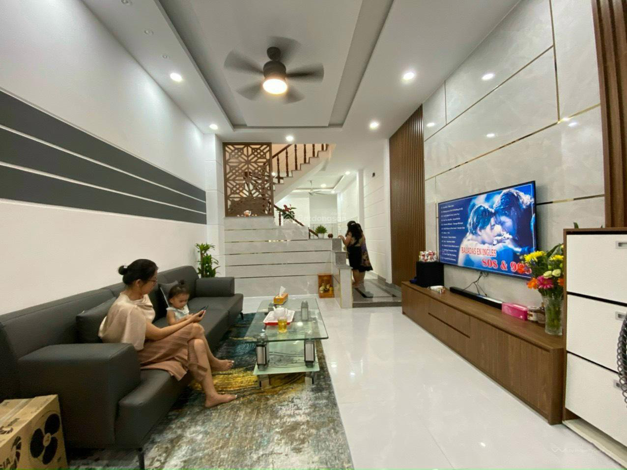 20240603124349-b63a_wm