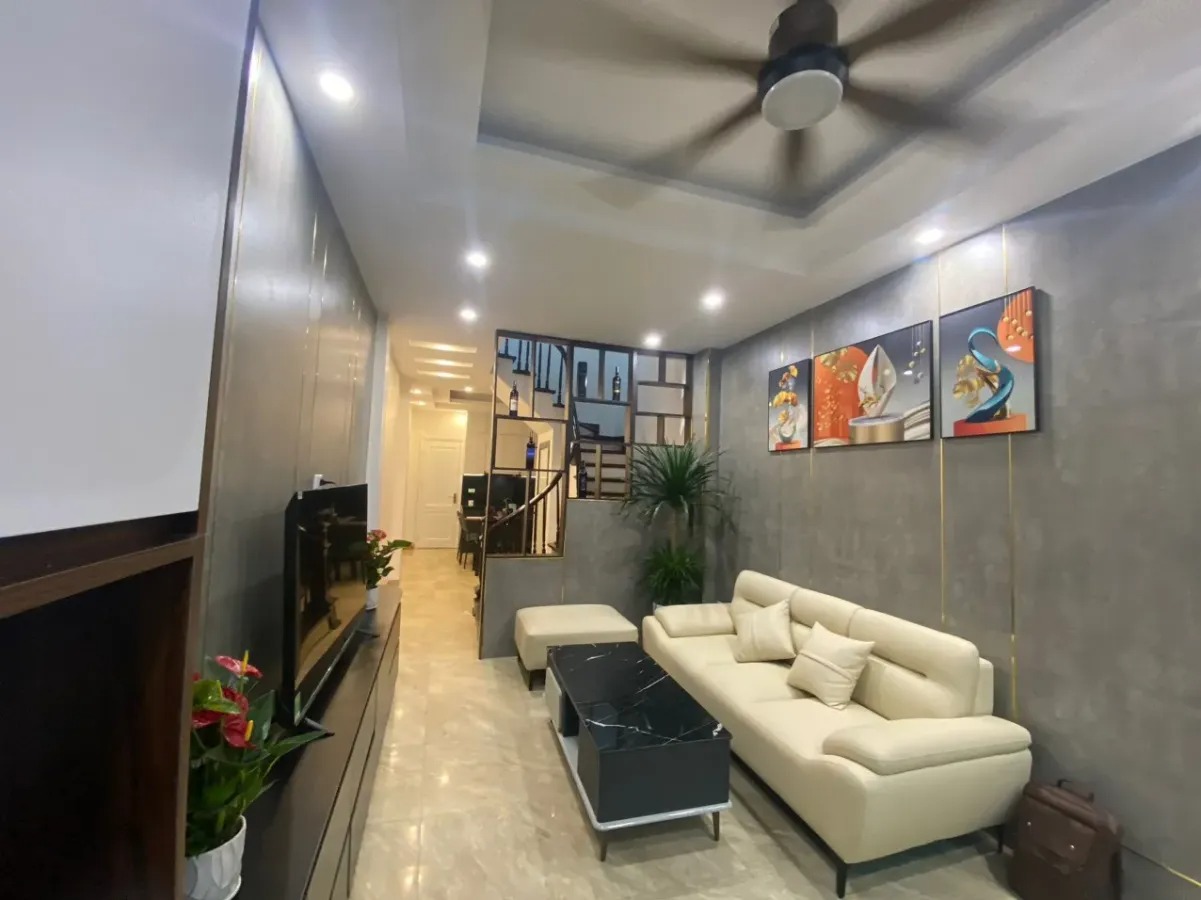 3b89533b-6180-52fa-b03e-f2a634e9