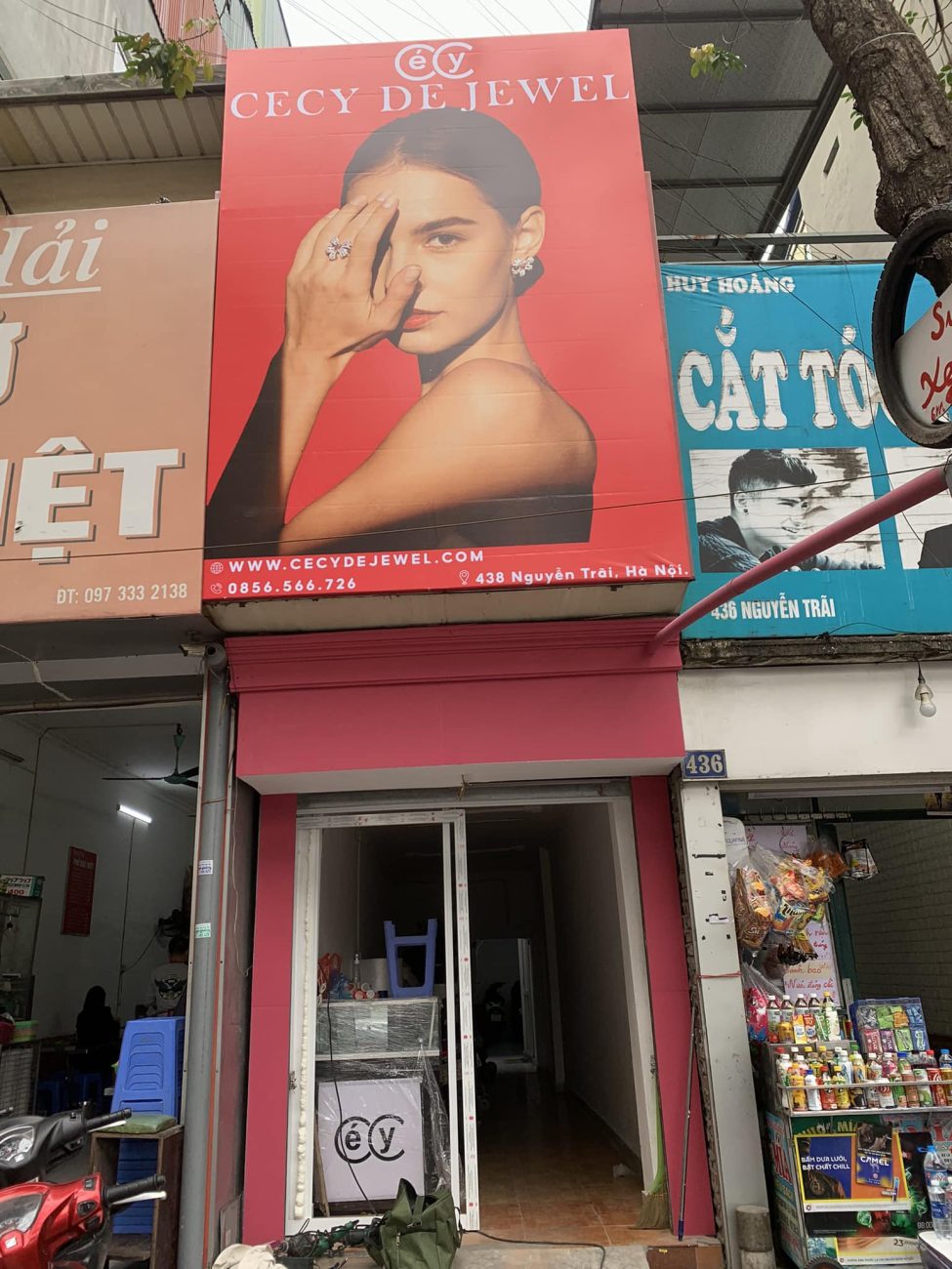 71c33a56-fba6-4b7c-847d-1aafddbadfe8-975×1300